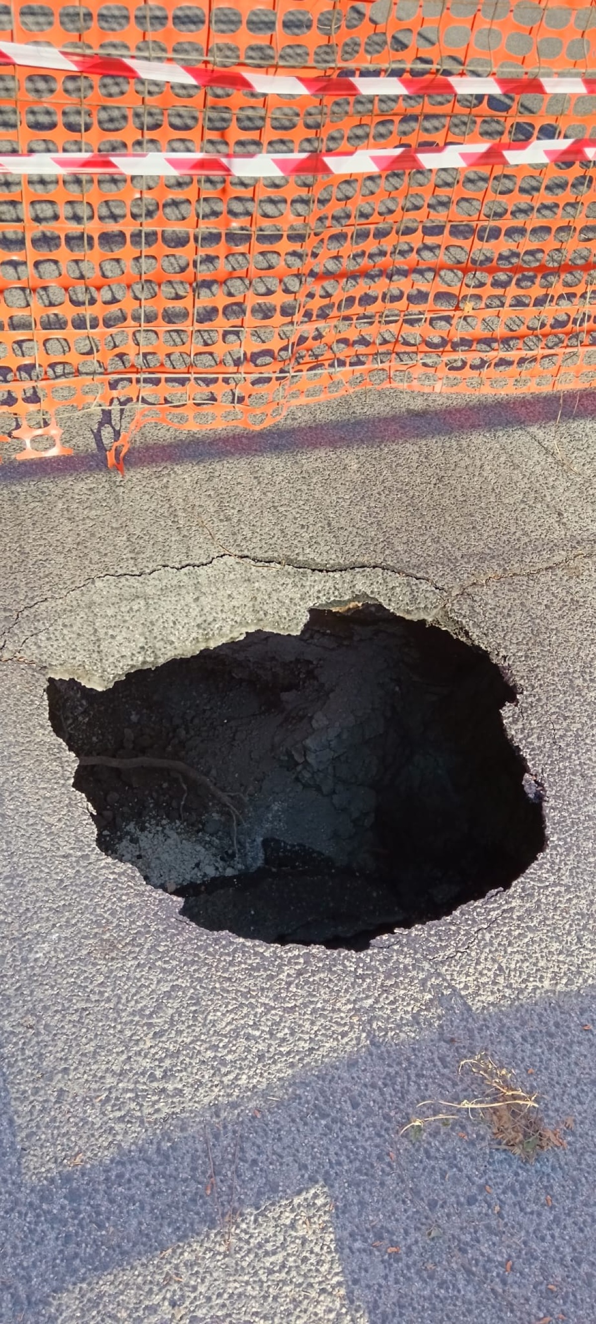 Chiusa la strada adiacente l'ospedale Goretti - 