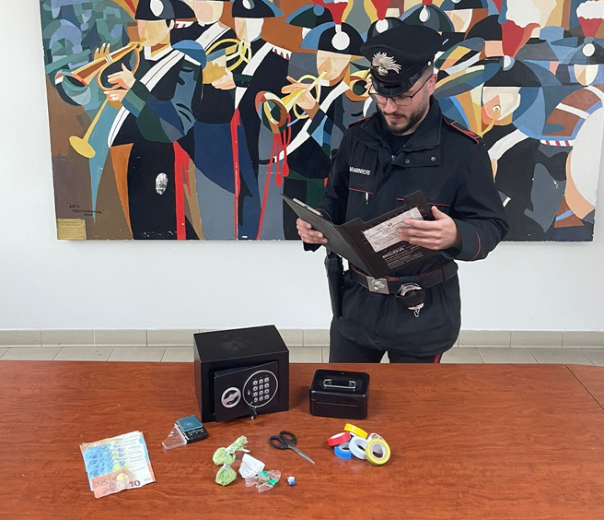 Aprilia - Trovata con cocaina, crack e hashish. In arresto - 