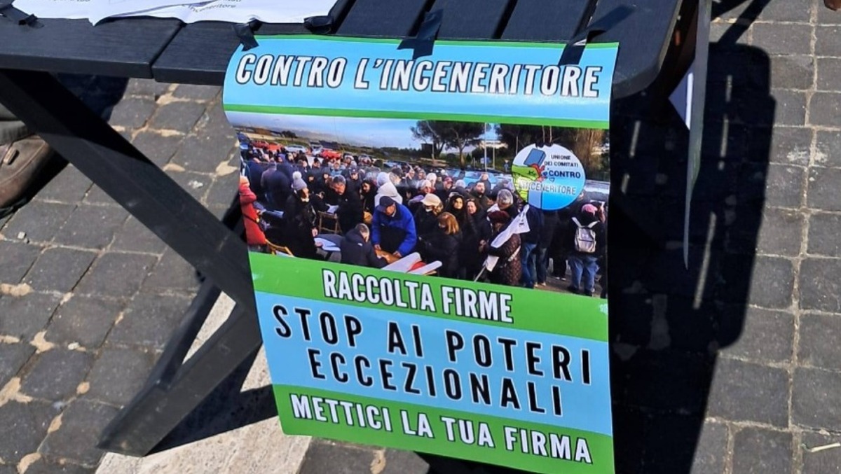 Corteo e raccolta firme contro l’inceneritore di Santa Palomba e la discarica di Sant’Apollonia. - 