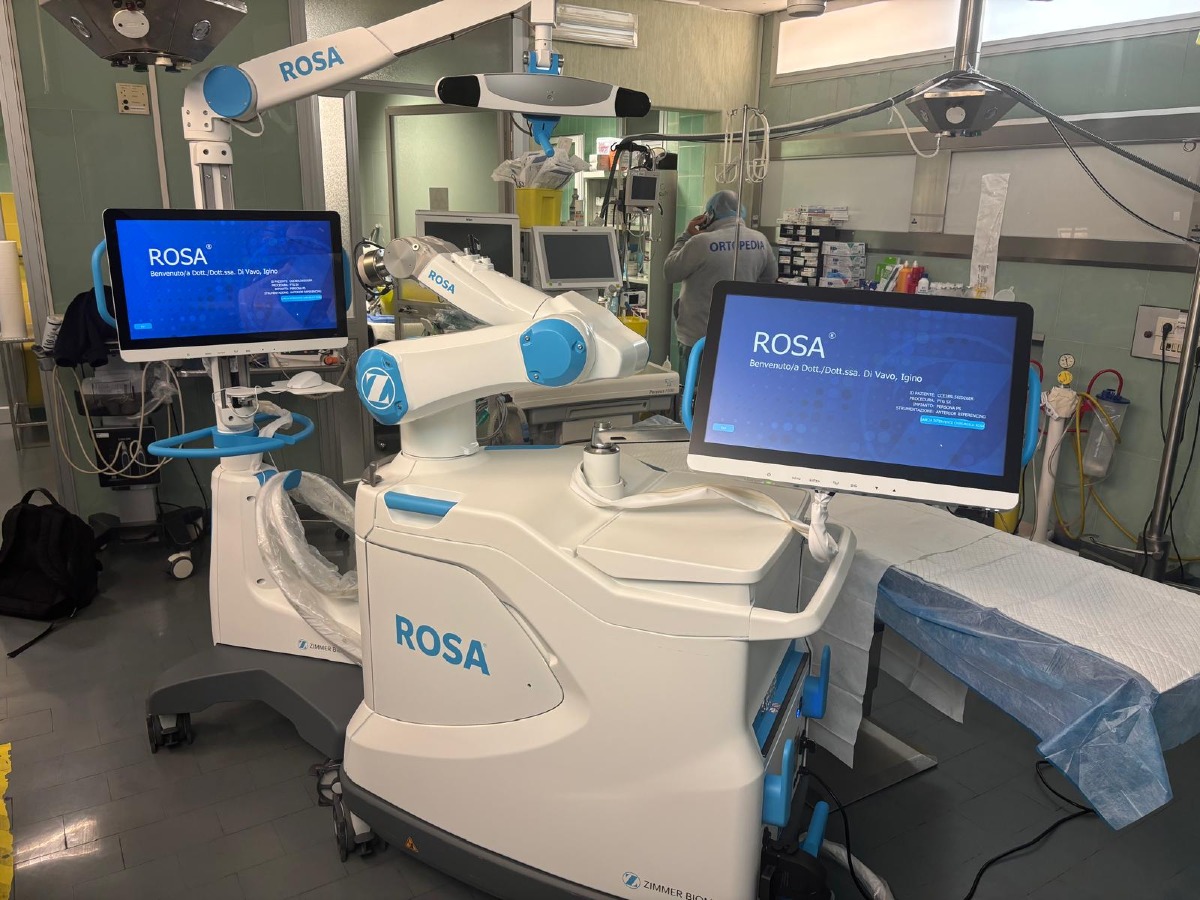 Rosa Knee, il robot in sala operatoria attivo a Velletri  - 