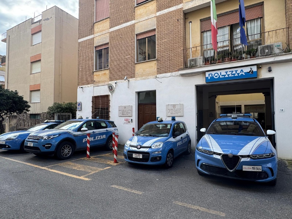 Adescava minori sui social e ne abusava, condanna definitiva per un 21enne di Terracina  - 