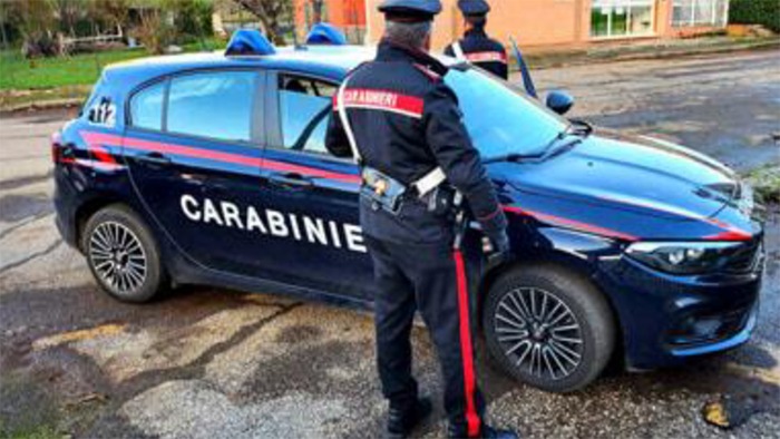 Cisterna, viola il divieto di avvicinamento alla moglie. Arrestato. - 
