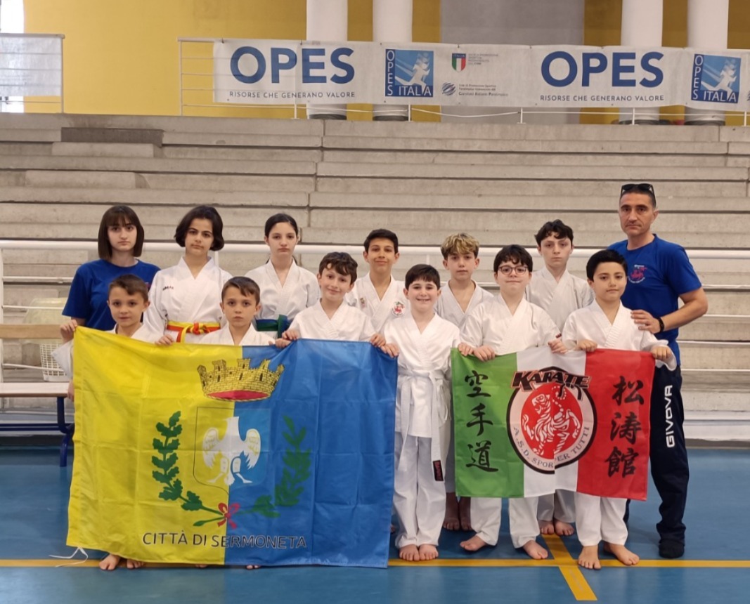 Karate regionale, Sermoneta brilla a Casagiove con 7 ori e 20 podi. - 