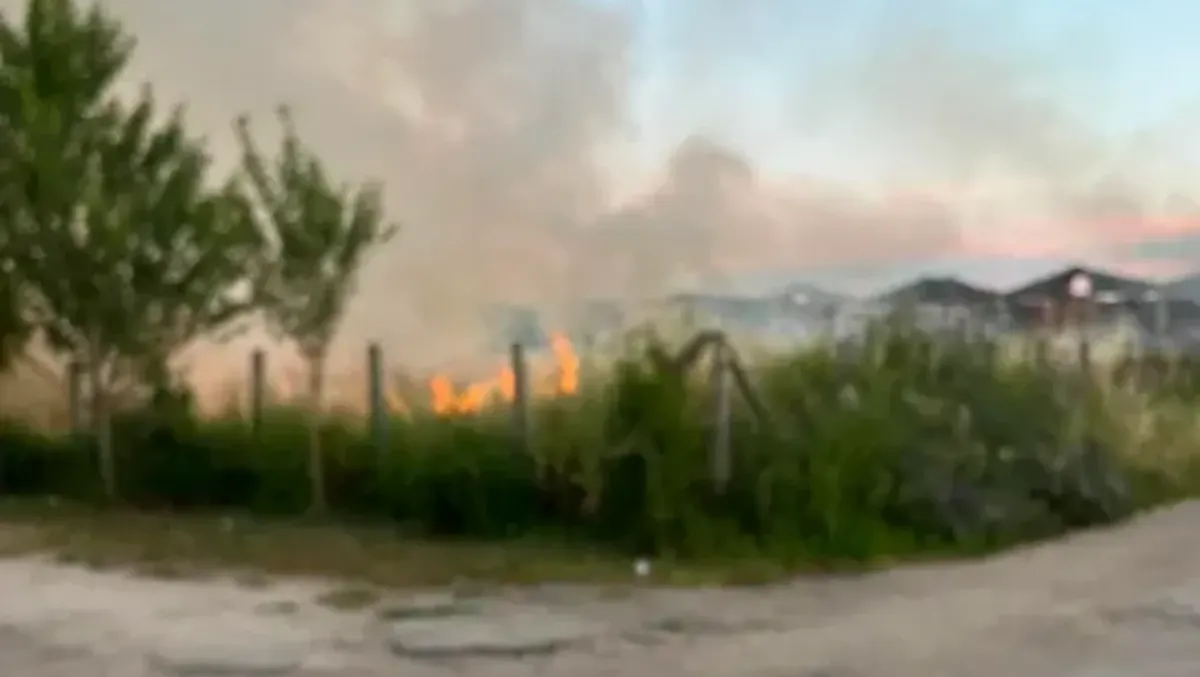 Aprilia - Incendio nell'area dell'ex Dogana: "Fumo e paura" - 