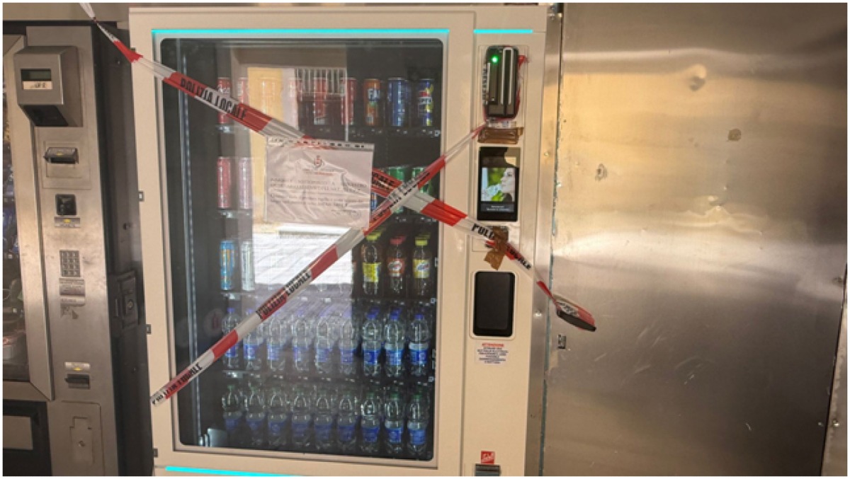 San Felice Circeo - Distributore automatico con alcolici a disposizione di tutti, la diffida - 
