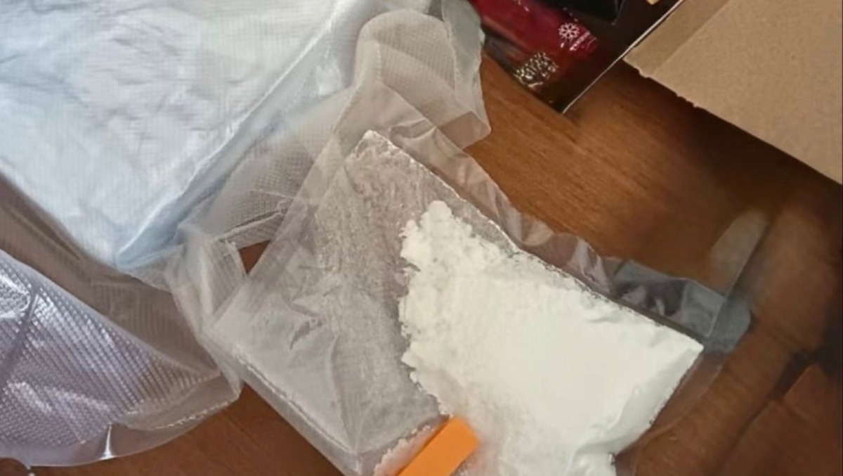 Marino, nascondeva 700 grammi di droga nella cucina a gas. - 