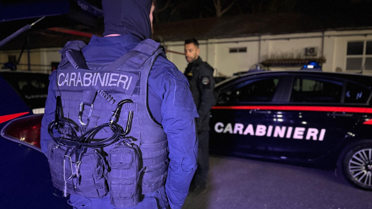 7 arresti della DDA di Roma per traffico di droga, estorsione, armi e sfruttamento della prostituzione. - 