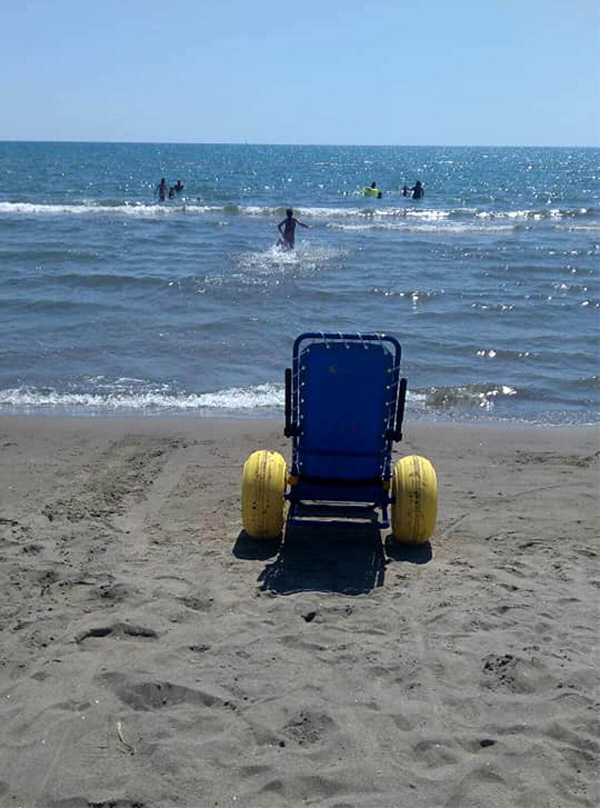 “Tutti al mare”: a Latina prosegue il progetto per la spiaggia inclusiva  - 