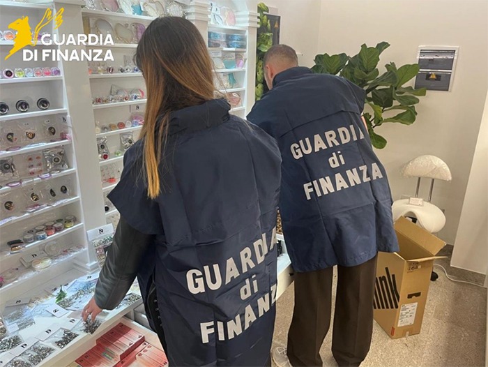 Finanza Latina_sequestro prodotti cura persona