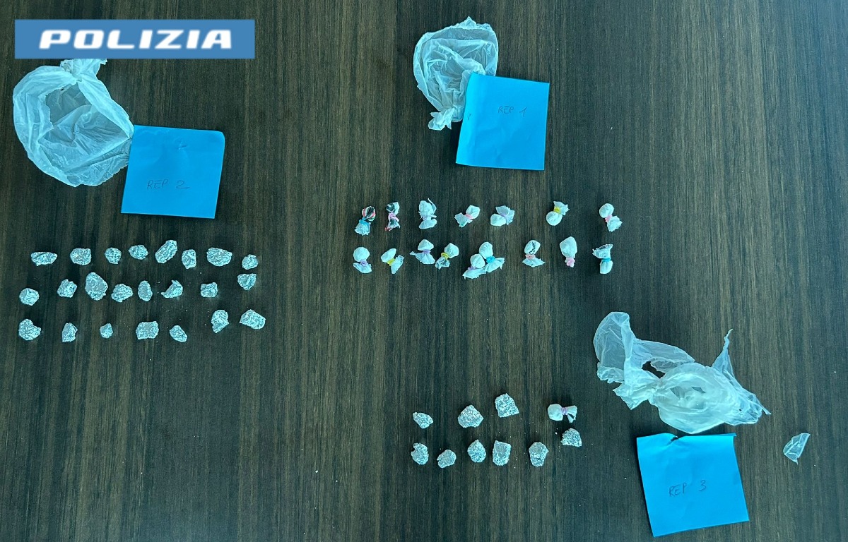 le dosi di droga sequestrate ad Aprilia