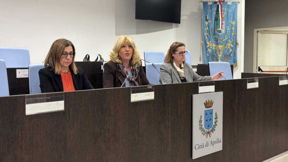 Aprilia, dirigente comunale indagato trattenuto in servizio. Le forti preoccupazioni di Libera. - 