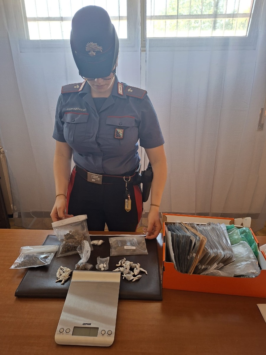 Hashish, marijuana e cocaina in casa, arrestato un 34enne - 