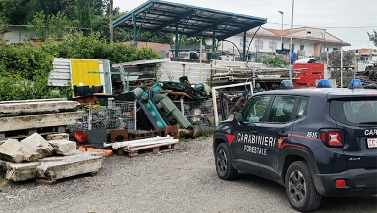 Scarichi abusivi, blitz dei Carabinieri Forestale in un’azienda di Cori. - 