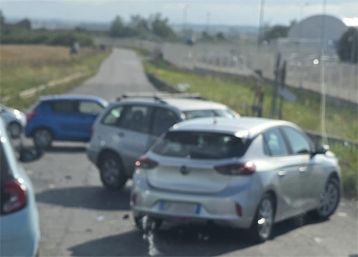 Aprilia, incidente all’imbocco della Pontina. Tre i mezzi coinvolti. - 