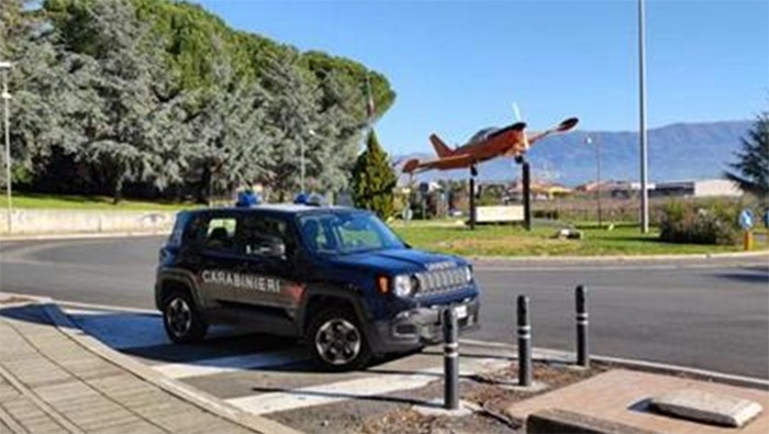 22enne di Cisterna condannata per furto e ricettazione, ristretta ai domiciliari. - 