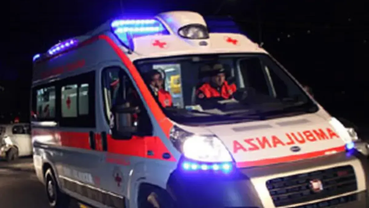 Un’auto pirata investe due ragazzi a Guidonia: muore un 23enne. - 
