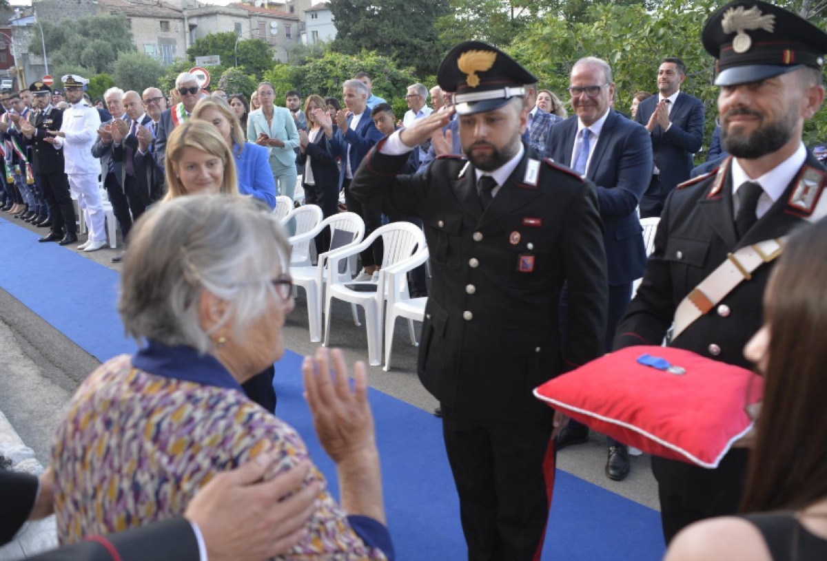 A Santi Cosma e Damiano una stele per il carabiniere Angelo Di Tano - 