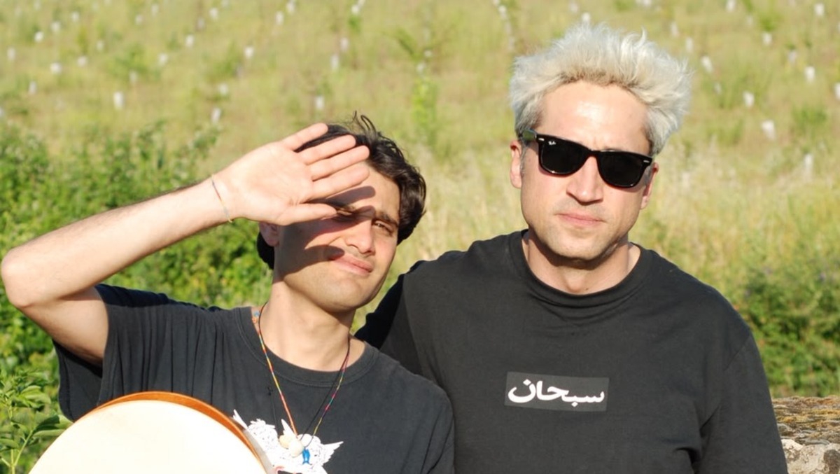Aprilia - Pawa e Pecetta cantano "Felpe della Maui", il brano indie dell'estate pontina - 