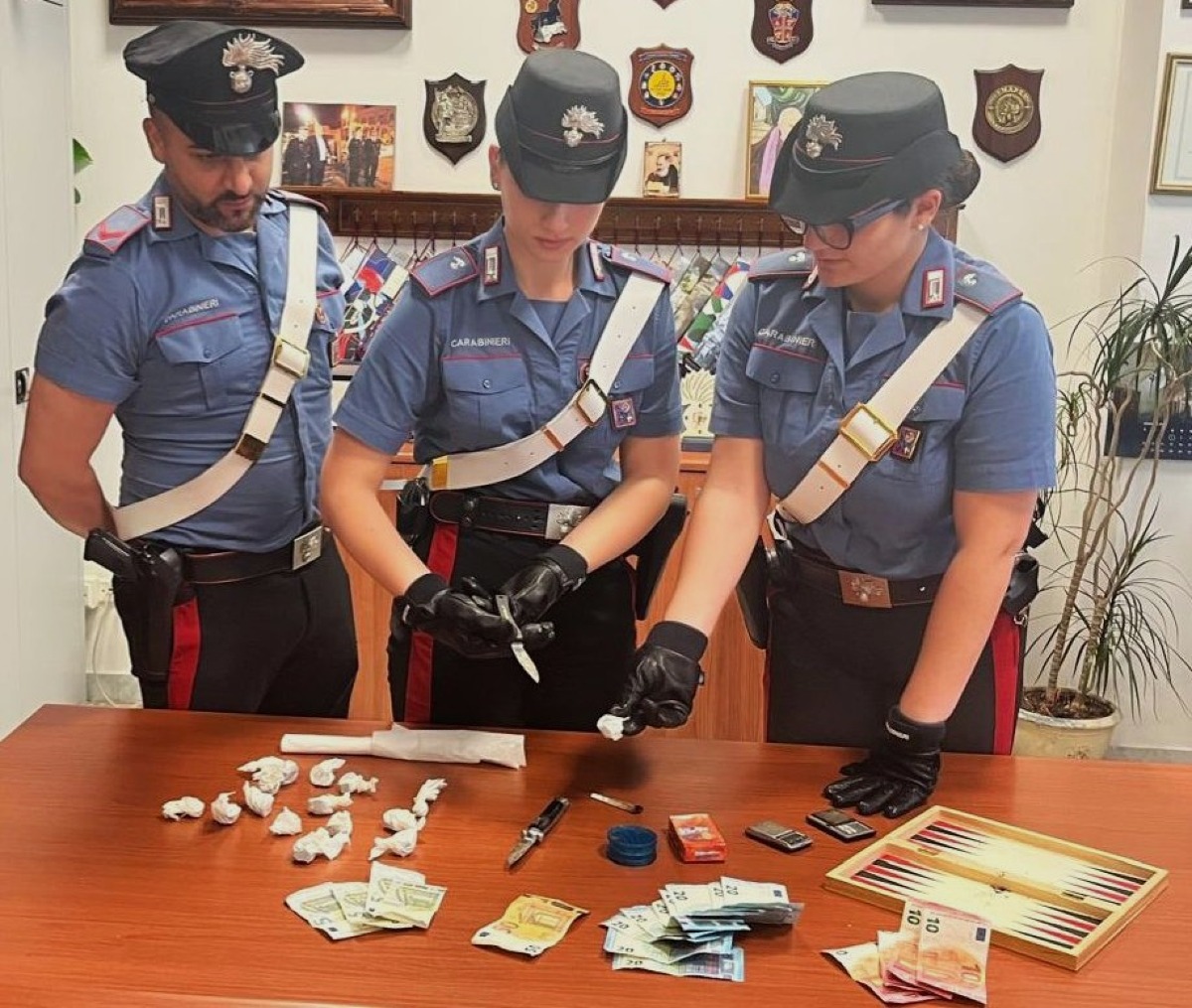 Velletri - 200 grammi di hashish in casa, arrestato - 