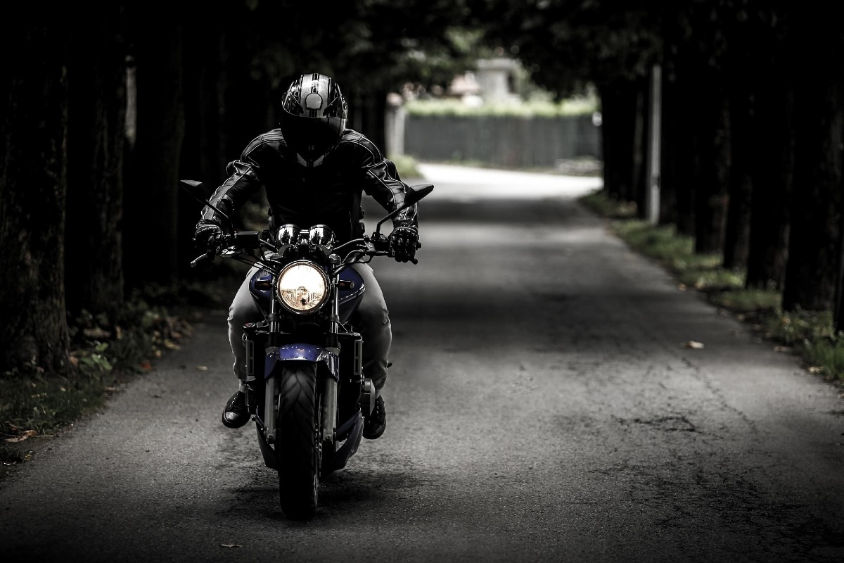 Fugge in moto dopo aver forzato il posto di blocco dei Carabinieri. Un arresto a Latina. - 