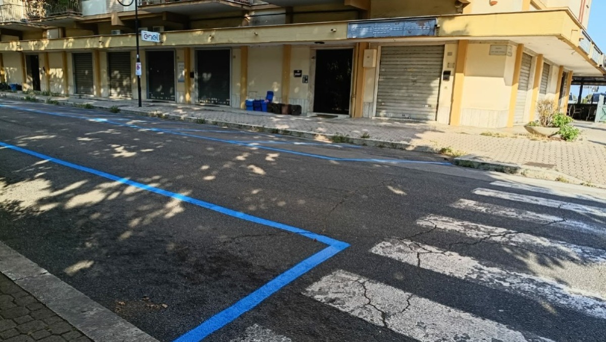 Aprilia, aumenti delle tariffe per le strisce blu: chiesta sospensione delibera. Assemblea pubblica - 