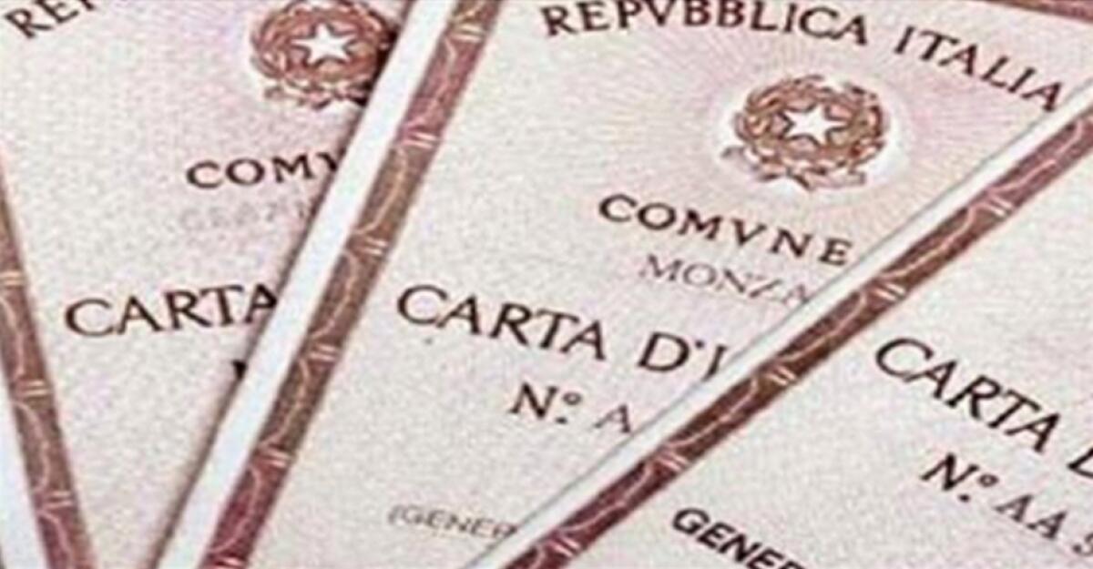 Carta d'identità cartacea, rimandato l’addio: ecco fino a quando sarà valida e cosa cambia. - 