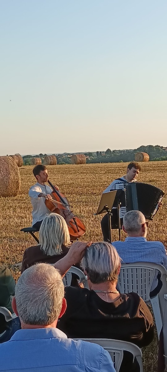 30 maggio - Concerto, mostra e recital sul Lago di Giulianello