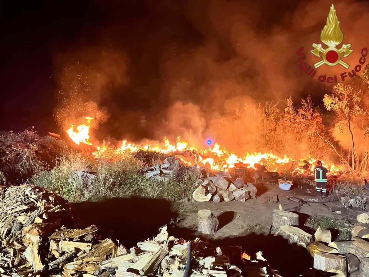 Incendio Pomezia