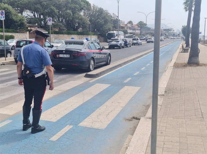 Carabinieri Terracina_furti in spiaggia