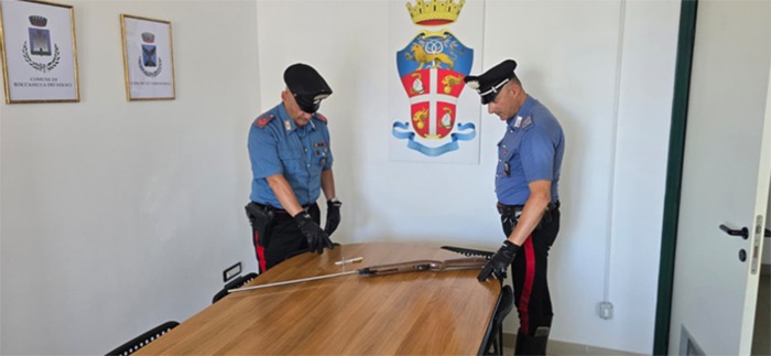 Carabinieri Terracina - arma clandestina