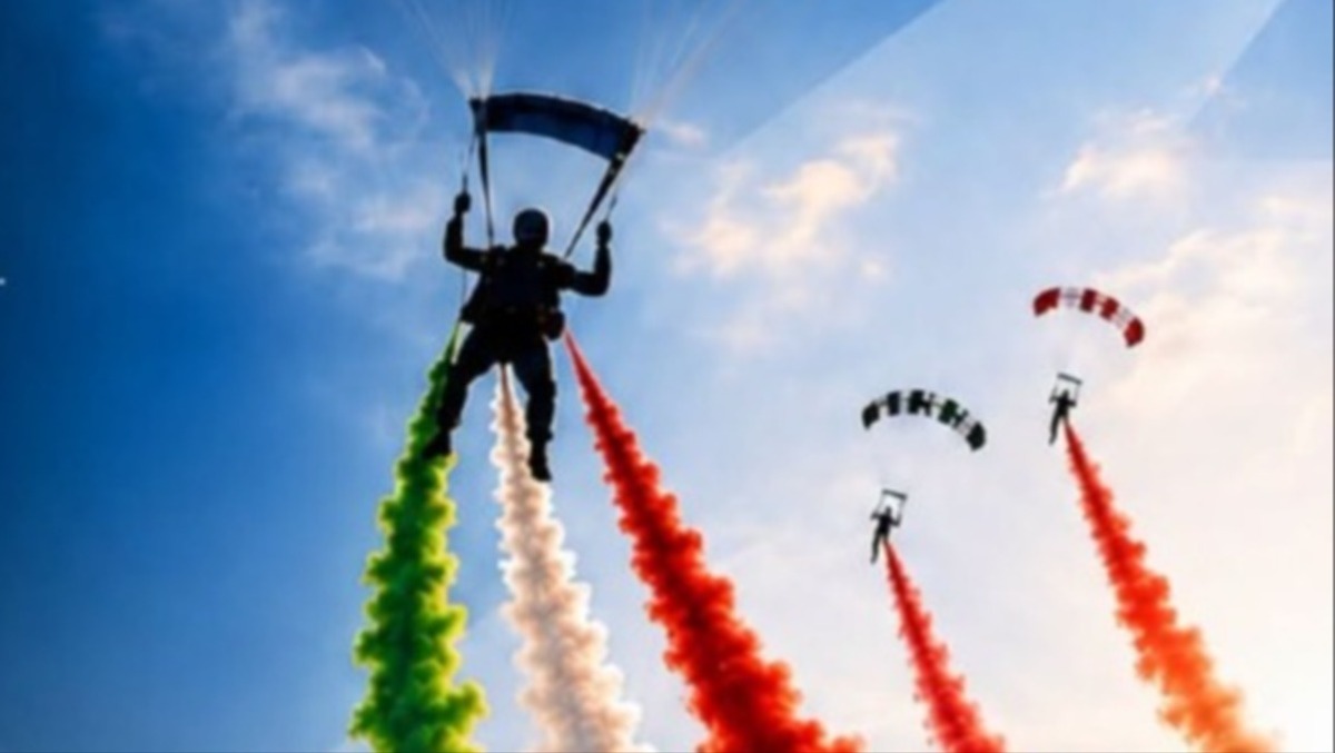 Spettacolo nei cieli di Nettuno: al via i Campionati Italiani Assoluti di Paracadutismo. - 