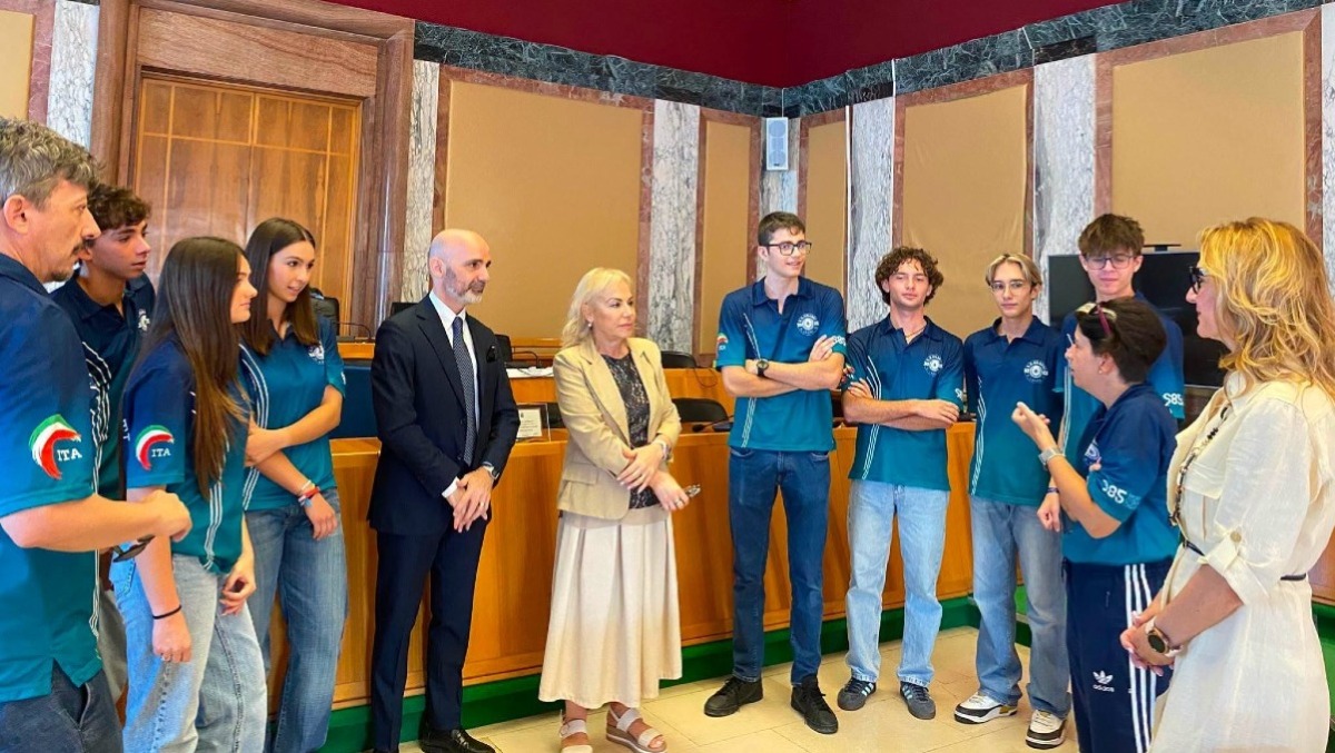 Latina, trionfo mondiale per il Liceo Grassi: “Gli Sbullonati” campioni di robotica in Messico! - 