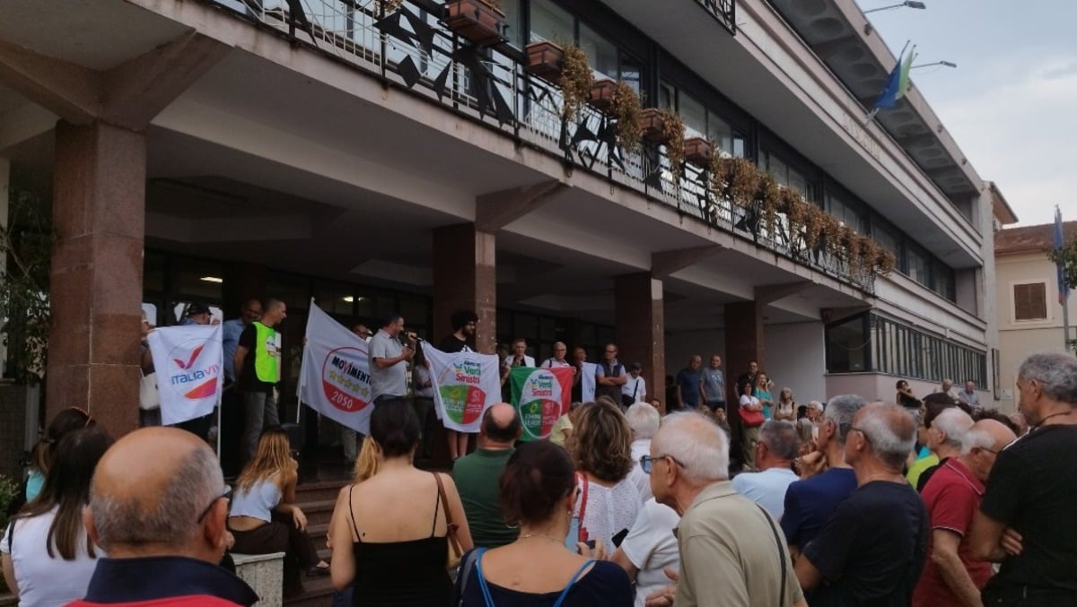 Aprilia, strisce blu: tre giorni per evitare il ricorso al Tar. L’ultimatum del centrosinistra alle Commissarie.