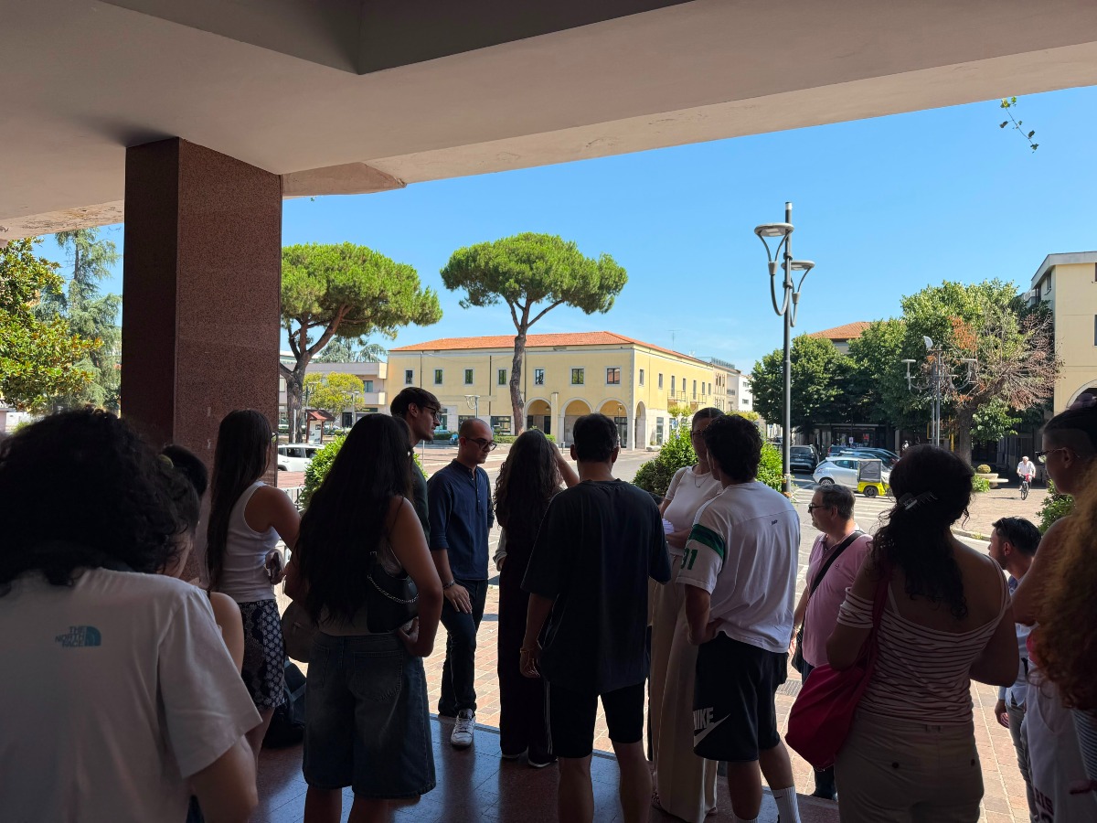 Biblioteca: solidarietà e delusione - 