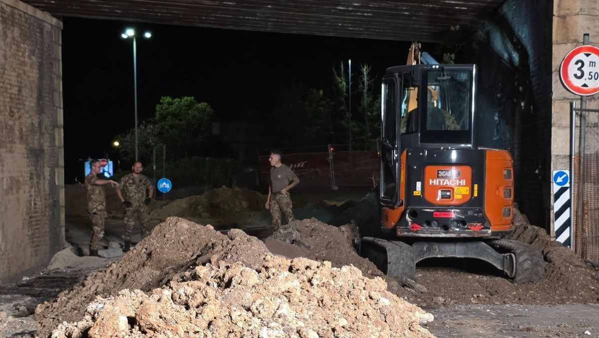 Ordigni a Formia: la Roma-Napoli paralizzata fino all'alba, odissea per migliaia di pendolari. - 