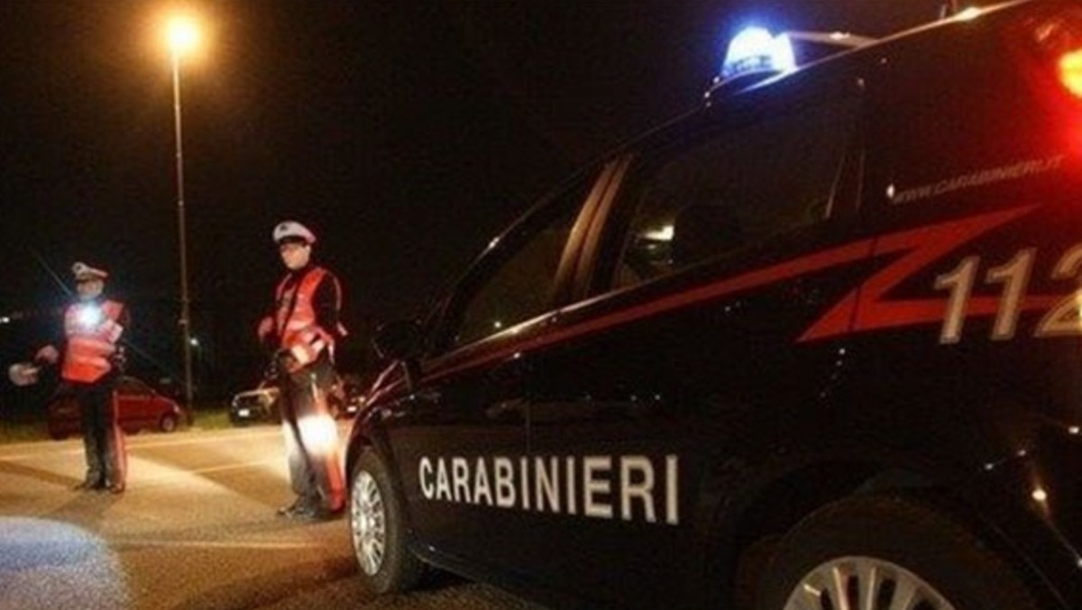 ​Pusher braccato in strada ad Aprilia: aveva dosi di cocaina e crack. - 