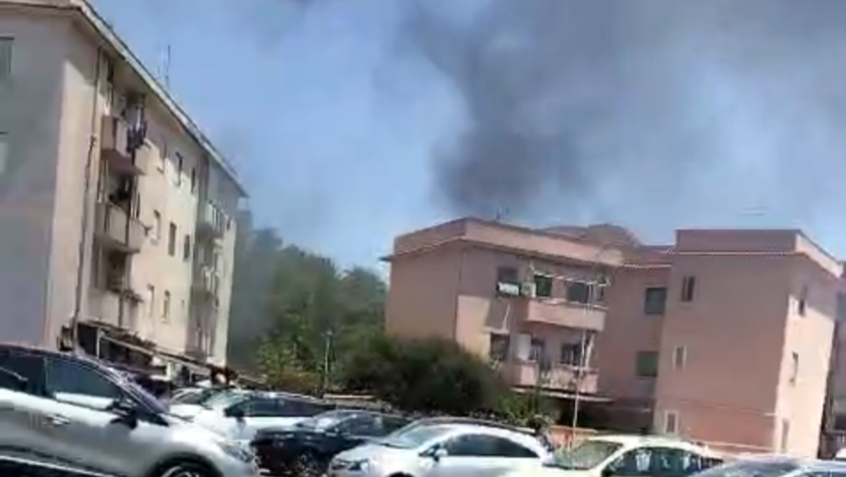 Fumo nero sulle spiagge di Anzio: ecco cosa è successo in Viale Marconi. - 