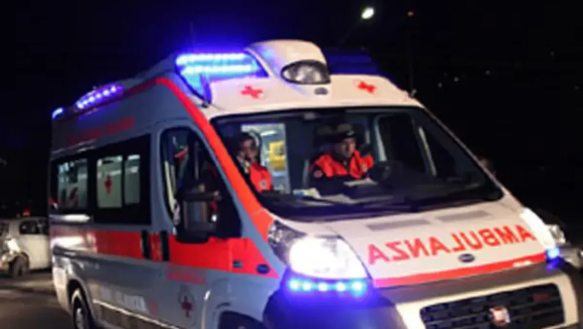 Tragedia a Latina, auto finisce fuori strada in via Eschido. Morto il conducente. - 
