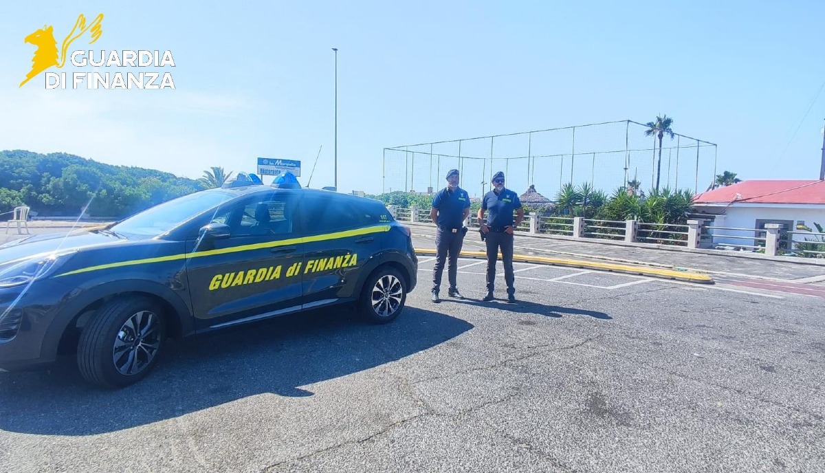 Guardia di Finanza - controlli litorale romano