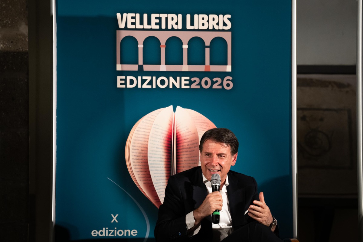 Giuseppe Conte - Velletri Libris