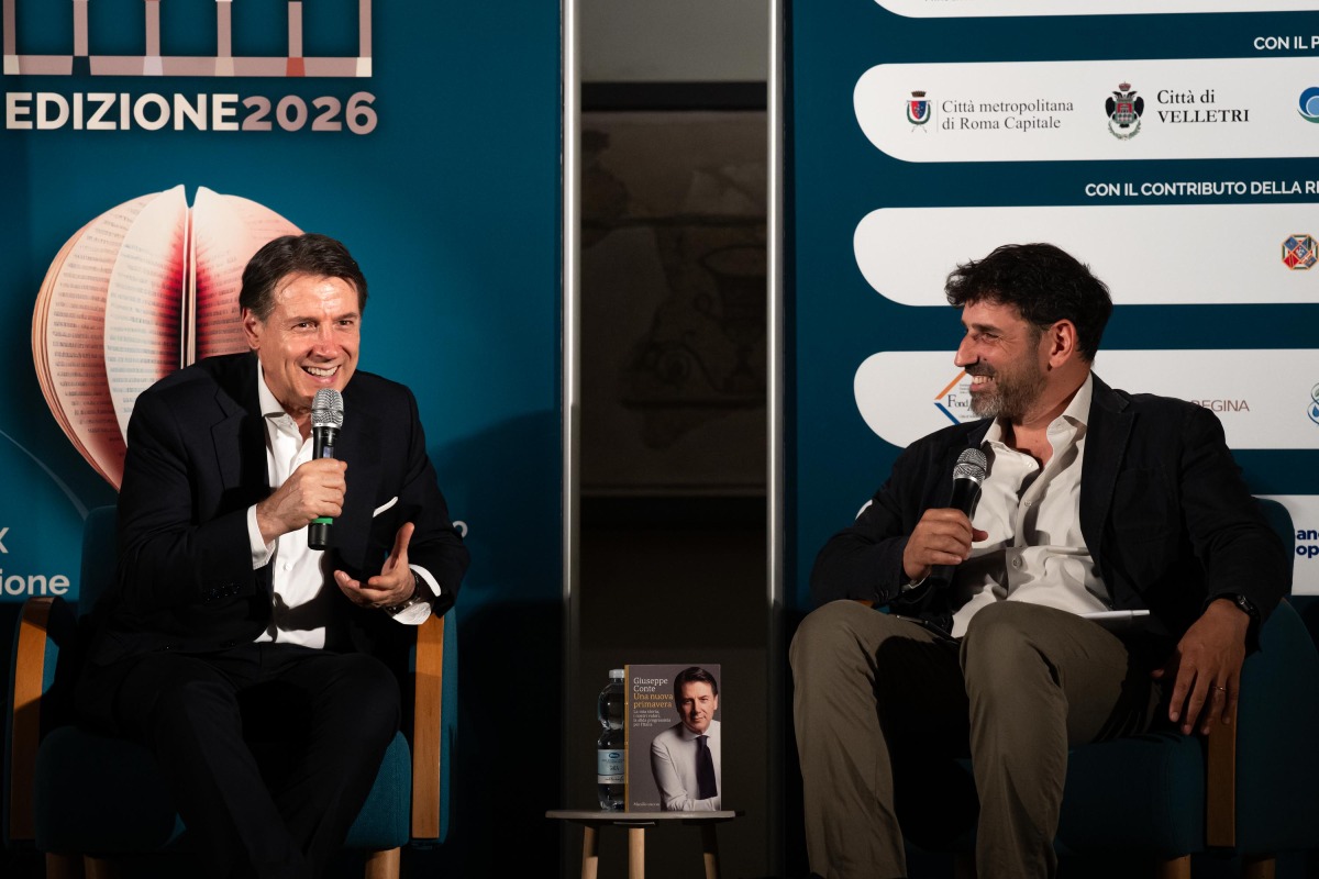 Giuseppe Conte - Velletri Libris