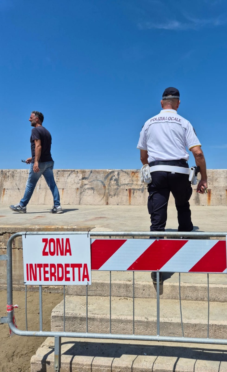Grotte di Nerone e Arco Muto, controlli nelle zone interdette all’uso e alla balneazione