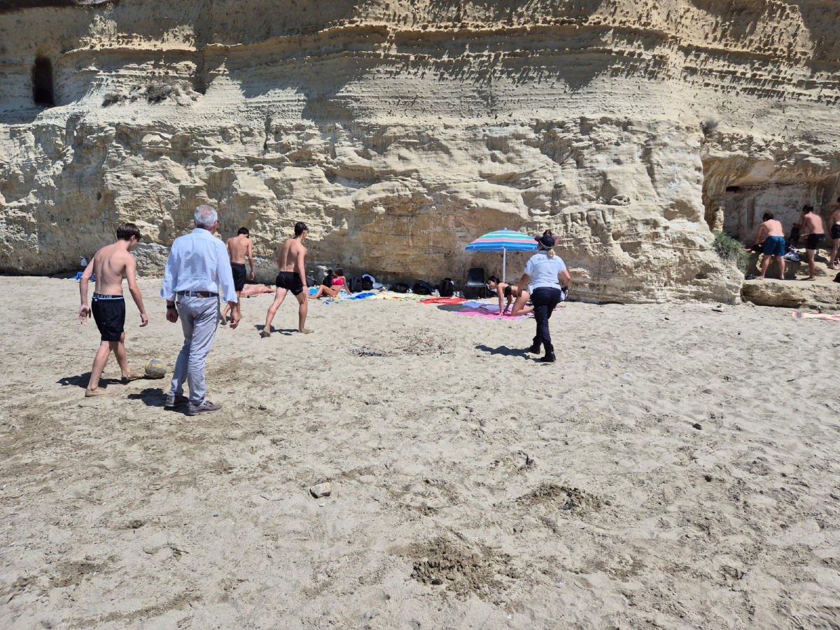 Grotte di Nerone e Arco Muto, controlli nelle zone interdette all’uso e alla balneazione