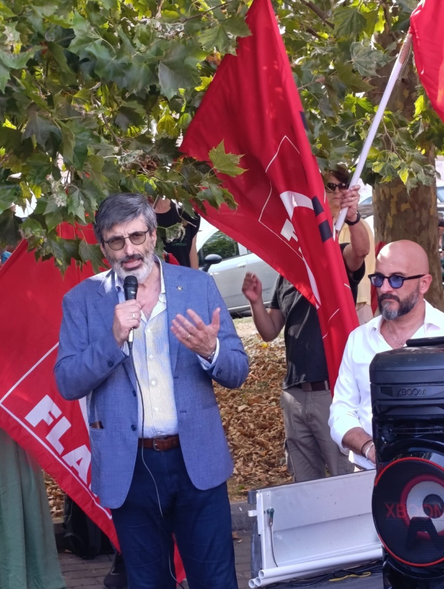 Sentenza morte Satnam Singh - manifestazione davanti Tribunale Latina