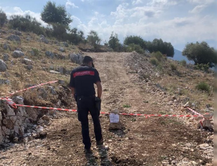 Carabinieri Forestale Cori - sbancamento per pista abusiva