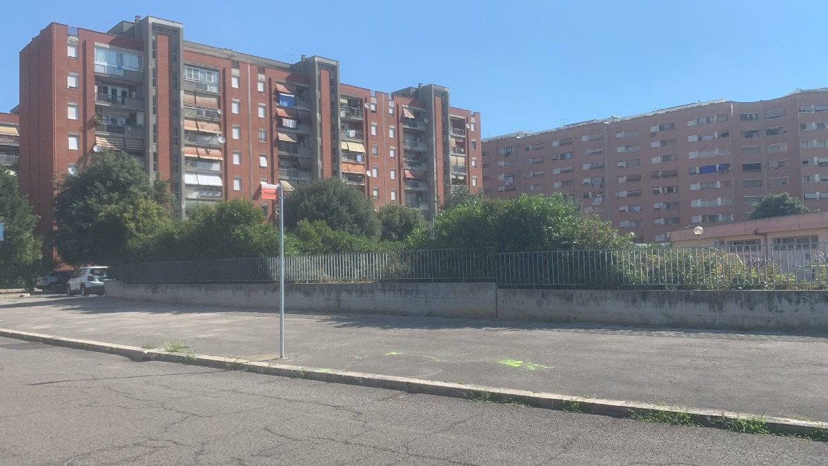 Cisterna, quartiere San Valentino - paline trasporti