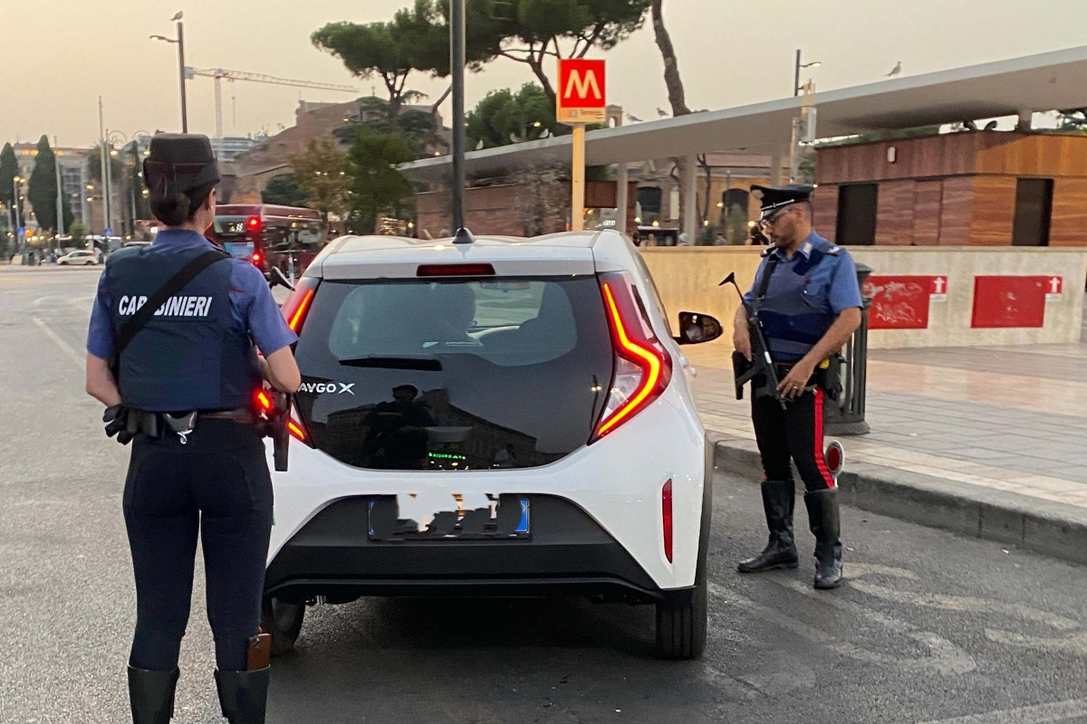 Carabinieri Roma - controlli Termini e Trastevere
