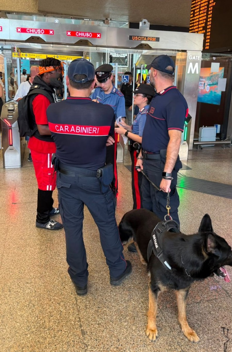Stazione Termini - Roma - controlli dei Carabinieri