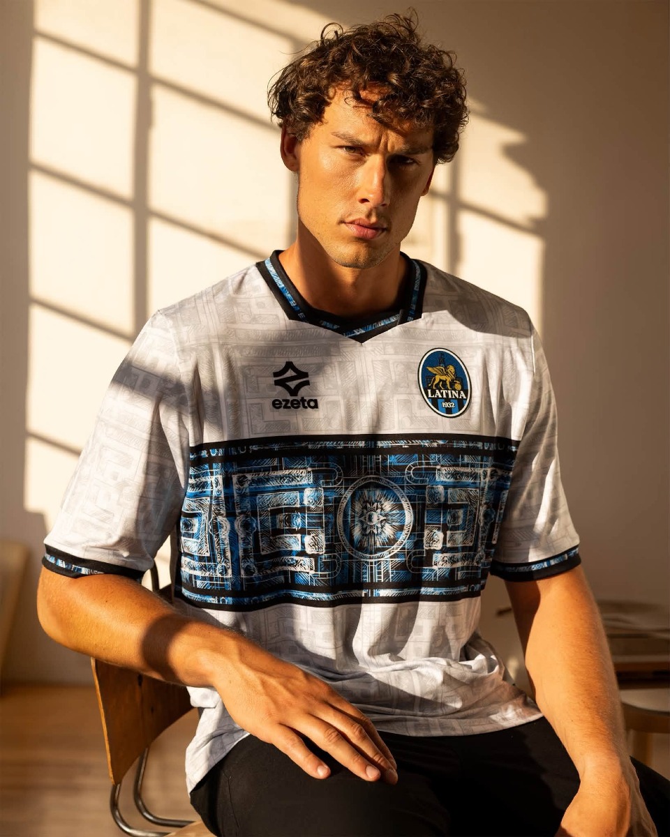 Le nuove maglie del Latina Calcio