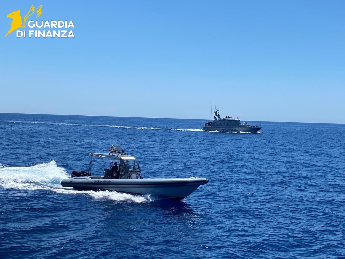 Guardia di Finanza_controlli Ponza e Ventotene